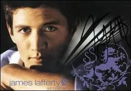 Au dbut de la saison 1, de qui Nathan est-il amoureux ?