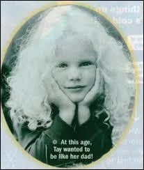 Cette star est une chanteuse maintenant. Qui est-ce donc ?