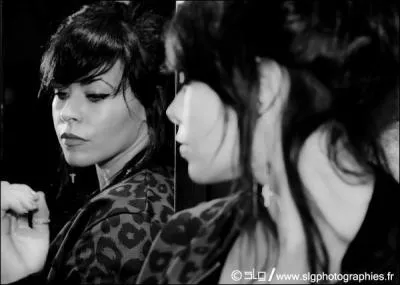 Comment s'appelle (ent) son (ses) label (s) ?