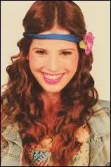 Au dbut de la saison 2, avec qui Camila sort-elle ?