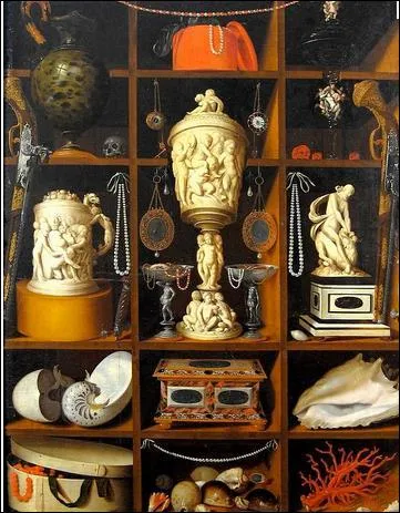 Le style Empire : Quelle est la couleur caractristique des tissus servant au dais drap, des rideaux des lits  chevets en gaine ?