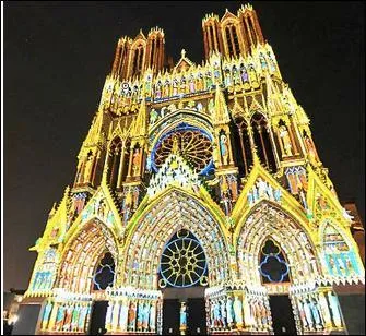 L'vangliaire dit  de Hinemar  se trouve dans la bibliothque municipale d'une grande ville de Champagne. Laquelle ?
