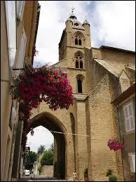 L'ancienne cathdrale Notre-Dame est devenue l'glise Sainte-Marie. Dans quelle commune commune est-elle situe ?