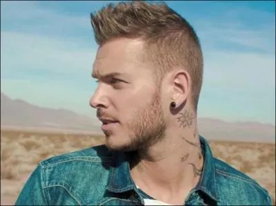 Quelle mission remporte-t-il en 2003 ?