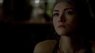 Qui est Sophie Devereaux ? En quoi le sacrifice de sa soeur a-t-elle un lien avec elle ?