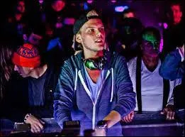 Vrai ou faux, Avicii vient-il de sortir son deuxime album ?