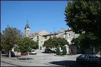 La commune midi-pyrnenne de L'Hospitalet-du-Larzac se situe dans le dpartement n ...