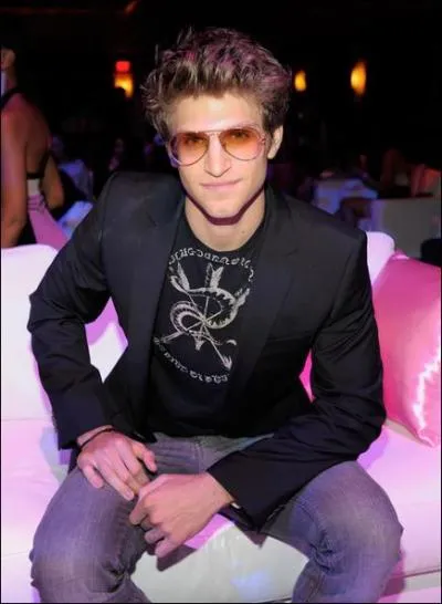 Comment s'appelle son pre ?