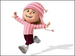 Que fait Edith quand elle plonge dans la fontaine au milieu du centre commercial o Gru et Lucy enqutent pour savoir qui a vol un laboratoire au ple nord ?