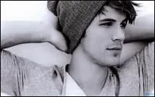 Par qui a-t-il t enlev ?