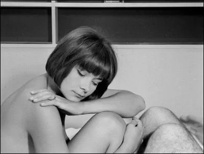 Quel est ce film de Jean-Luc Godard avec Macha Mril et Bernard Nol ?