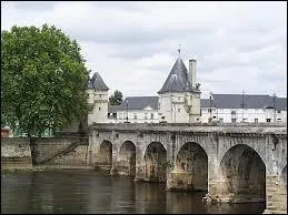 Je me trouve sur le Pont Henri IV, dans la ville de ...