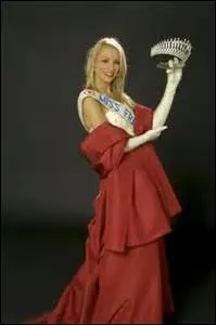 Comment s'appelle la miss France 2001 ?