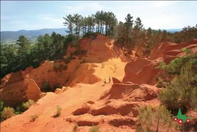 Compltez : Nous allons visiter la carrire de ________.