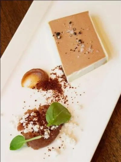 Suivra un  parfait de foie gras  compos obligatoirement de :