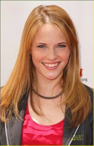 En 2005, dans quelle s�rie appara�t-elle ? (1 �pisode seulement)