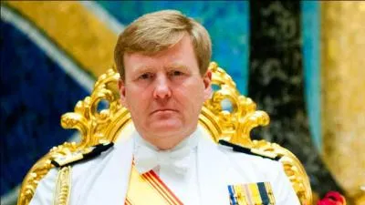En avril 2013, le prince Willem-Alexander est devenu le roi des Pays-Bas, suite  l'abdication aprs 33 ans de rgne de sa mre la reine Beatrix. Cet vnement provoque une fivre dans les rues d'Amsterdam dont la couleur s'inspire du patronyme de la famille royale. C'est :