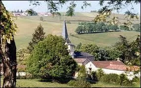 Le village Tarnais de Laparrouquial se situe en rgion ...