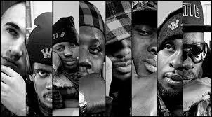 Au dbut le groupe cotisait pour ...