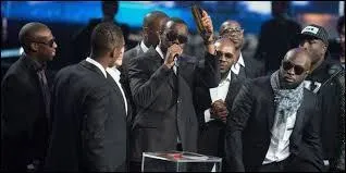 Qui a dit  Moi ce que je veux d'un jeune, quand il est franais, (... ) qu'il ne parle pas verlan, qu'il ne mette pas sa casquette  l'envers. C'est une faon de dire que l'habit de fait pas le moine (... )   suite au titre  Casquettes  l'envers  ?