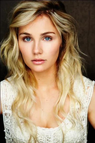 Qui joue le rle de Scarlett O'Connor ?