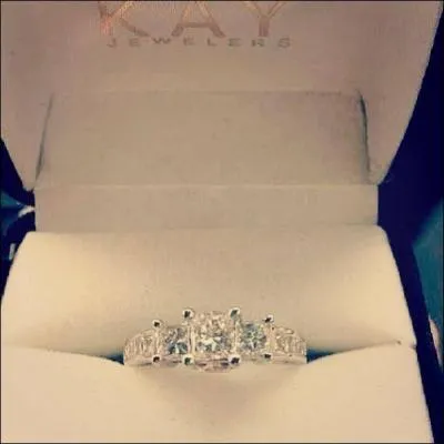 Quel est le membre du groupe qui est fianc ?