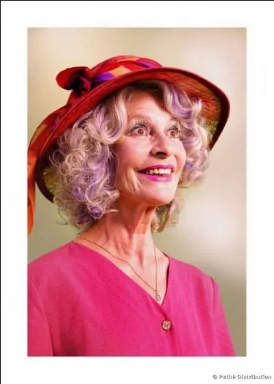 Dans les Tuche, mamy est mamy...