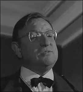 Puis il y a forcment un prfet de police, mais qui l'interprte ?