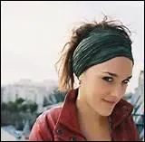 Qui est-ce ? (regarde la photo)