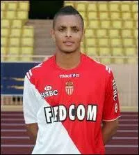 Quel est ce jeune dfenseur ?