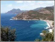 C'est une large avance de la mer  l'intrieur des terres, plus grande qu'une baie.