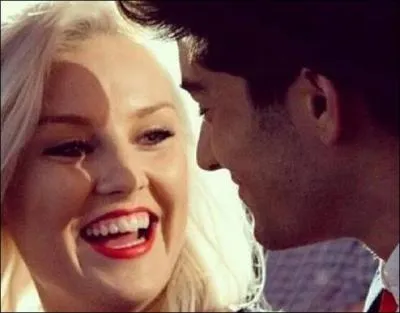 Lequel des membres sort avec Perrie Edwards ?