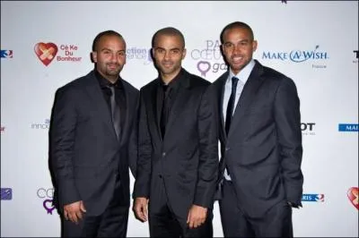 Comment s'appellent les deux frres de Tony Parker ?