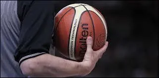 Qui tait l'entraneur de l'quipe de France la saison 2012-2013 ?