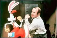 Cinma - Quel acteur tient le rle principal dans  Qui veut la peau de Roger Rabbit ?   sorti en 1988 ?
