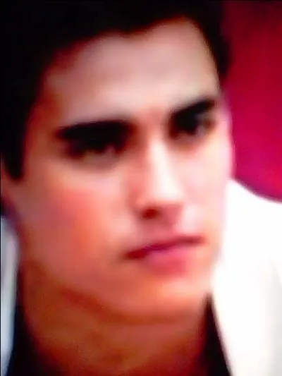 Passons aux garons ; qui est cette personne ?