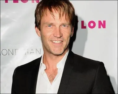 Dans l'pisode 7, Sookie est vid de son sang par ...