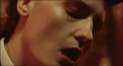 Sur la musique de quel Disc Jokey, Florence Welch a-t-elle chant  Sweet Nothing  ?