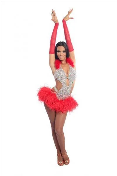 Elle est chanteuse mais aussi...