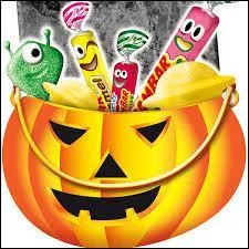 Que va-t-on chercher chez les gens le soir d'Halloween ?