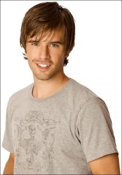 Qui est ce beau bad boy romantique ? Et comment s'appelle son cheval ?