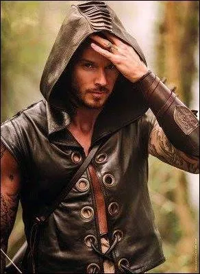 Dans quelle comdie musicale est-il le hros principal ? (Premire prsentation le 26 septembre 2013)