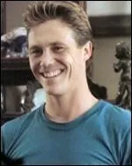 Qui dcouvre en premier la vraie identit de Lo ?