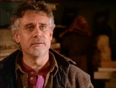 Dans l'pisode  Le mystre du lac , les surs font connaissance avec Sam, mais qui est-il ?