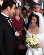 Qui est invisible pendant le mariage de Phbe ?