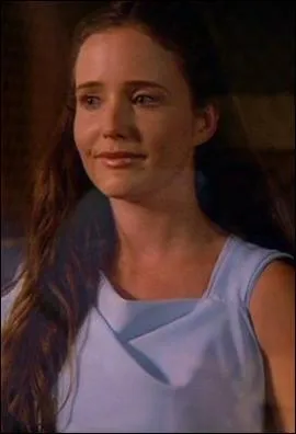 Dans l'pisode,  L'union fait la force , comment s'appelle la muse qui protge les surs ?