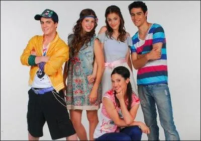 Quelles chansons ont t chantes lors du Final de la saison 1 ?