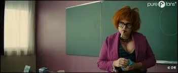 Qui est cette prof qui jette des craies ?