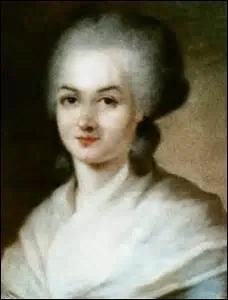 Ne  Montauban en 1748, femme de lettres, politique et polmiste, considre comme une des pionnires du fminisme, auteur de la dclaration des droits de la femme et de la citoyenne. Considrant Robespierre comme un dictateur, je compose une affiche  caractre fdraliste intitule  Les 3 urnes . Dfre devant le tribunal rvolutionnaire, je suis inculpe et condamne  mort.