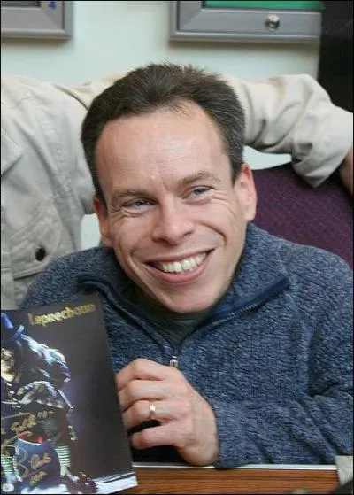 Warwick Davis (professeur Flitwick) a jou dans un seul de ces films, lequel ? 